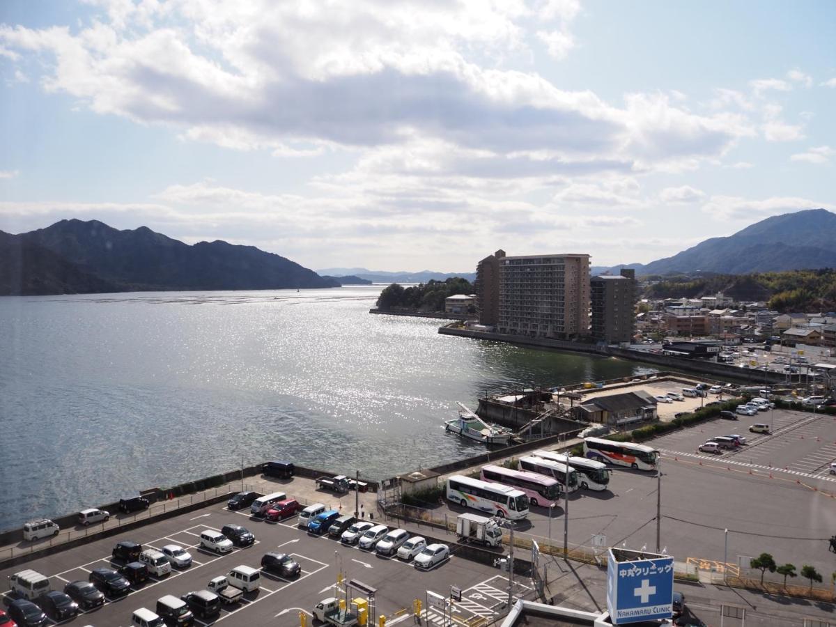 Miyajima Coral Hotel Хацукаити Экстерьер фото