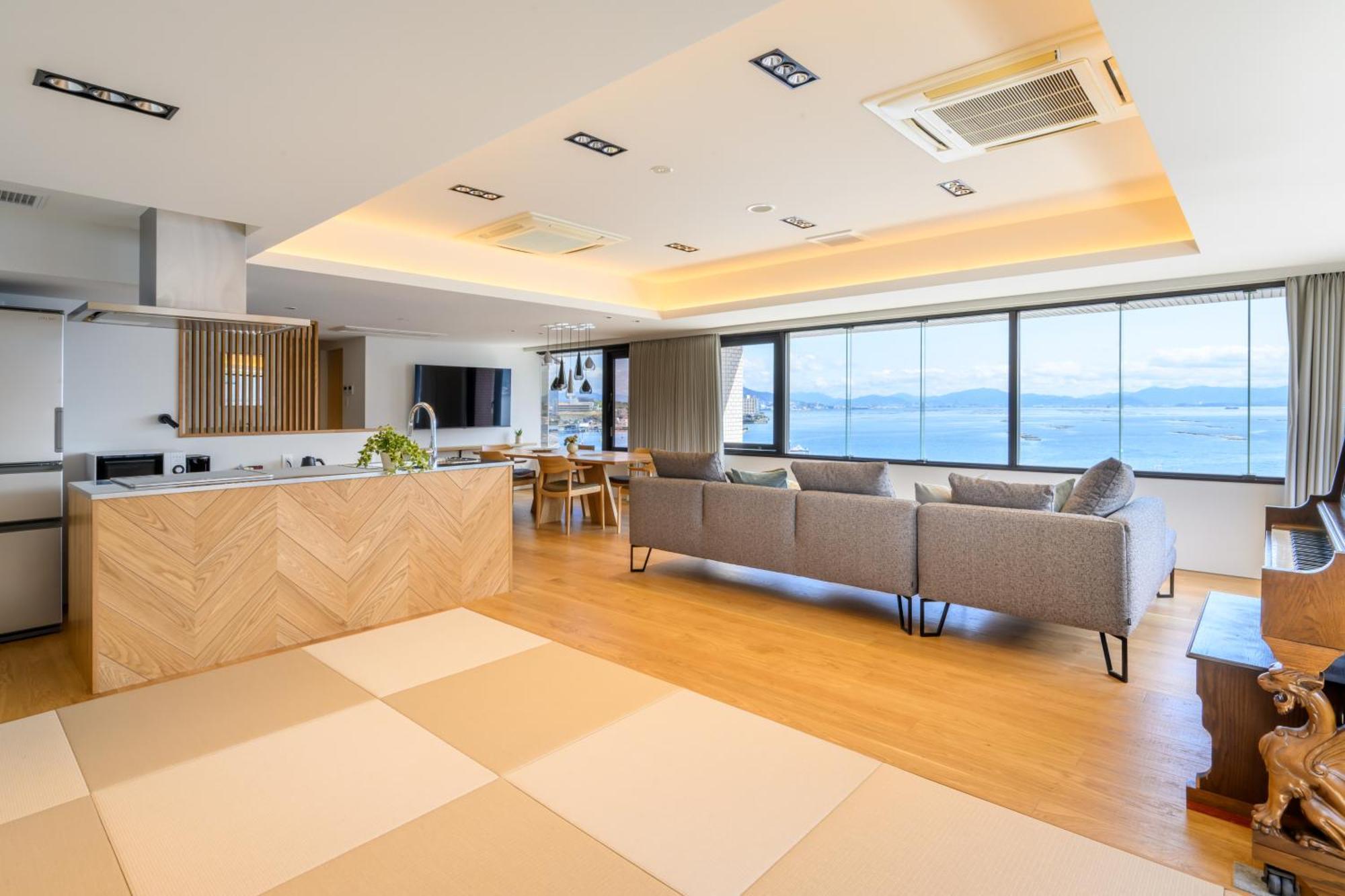 Miyajima Coral Hotel Хацукаити Экстерьер фото